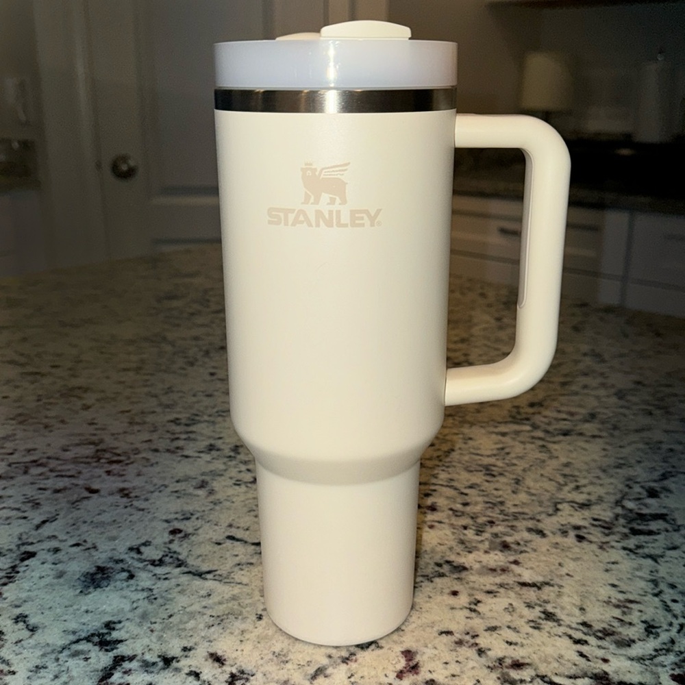 Cream 40 oz Stanley